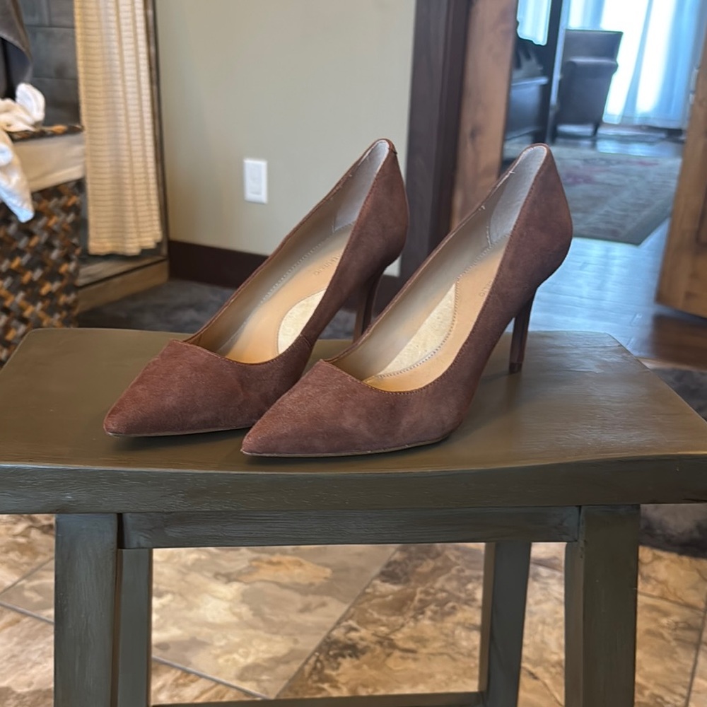 Banana Republic Brown Heeled Pumps